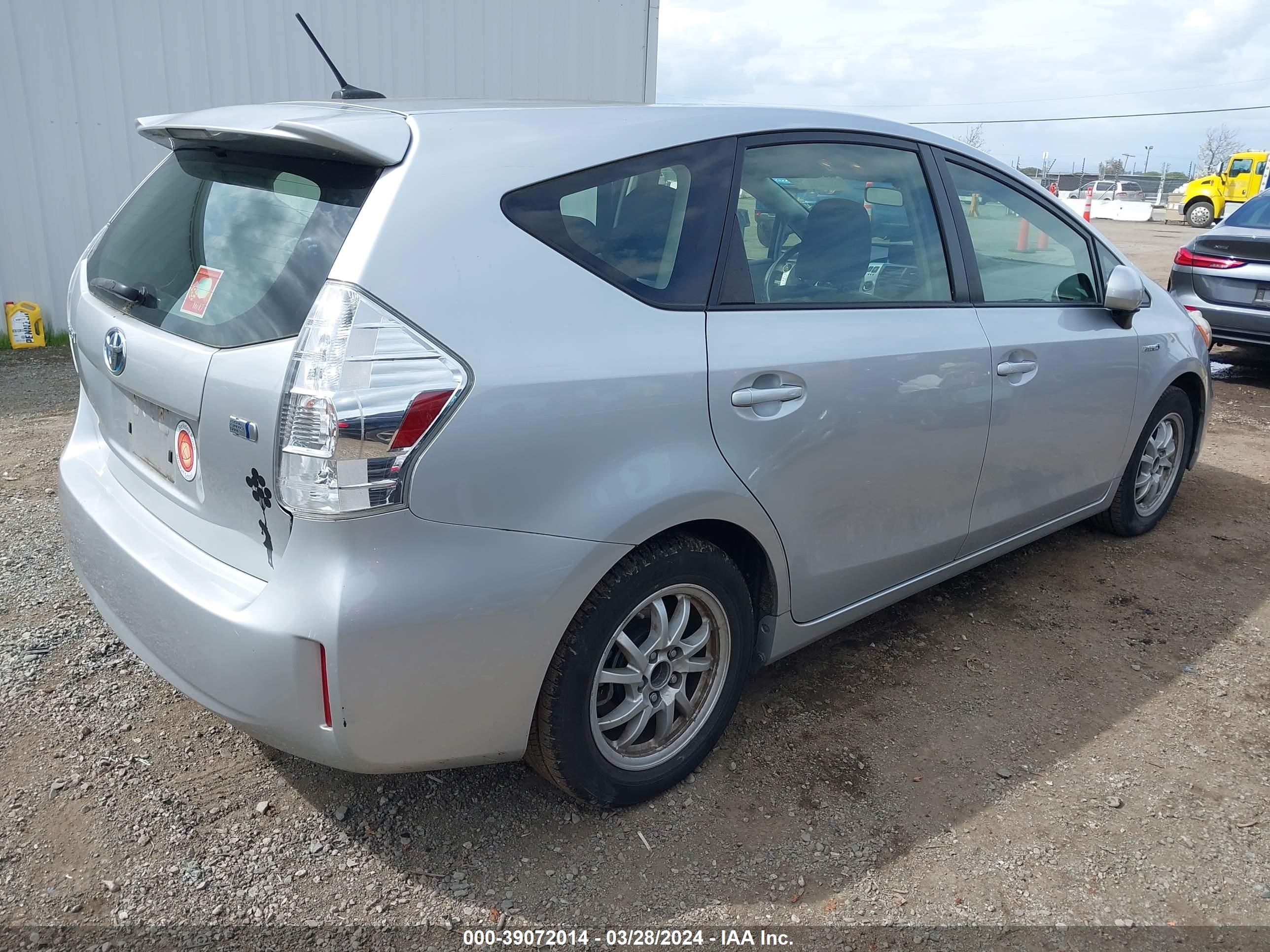 Photo 3 VIN: JTDZN3EUXD3255622 - TOYOTA PRIUS V (+) 