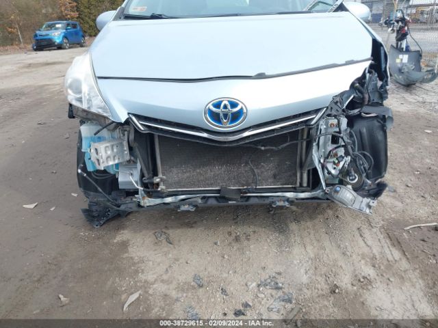 Photo 5 VIN: JTDZN3EUXD3273554 - TOYOTA PRIUS V 