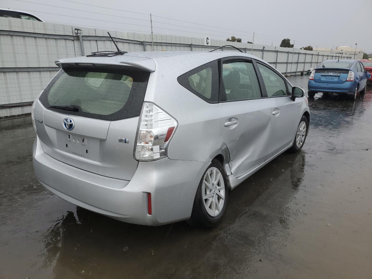 Photo 2 VIN: JTDZN3EUXD3274364 - TOYOTA PRIUS 