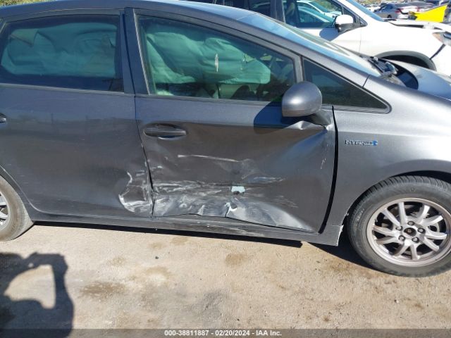 Photo 5 VIN: JTDZN3EUXEJ015077 - TOYOTA PRIUS V 