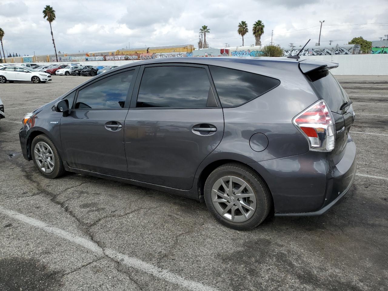 Photo 1 VIN: JTDZN3EUXFJ028252 - TOYOTA PRIUS 