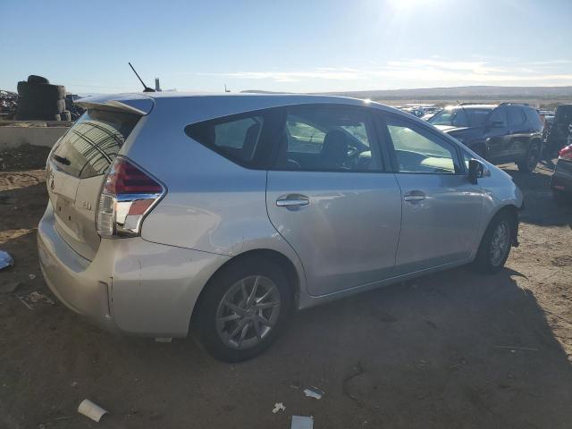 Photo 2 VIN: JTDZN3EUXFJ037646 - TOYOTA PRIUS V 