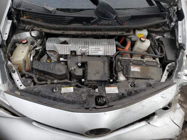 Photo 6 VIN: JTDZN3EUXGJ040810 - TOYOTA PRIUS V 