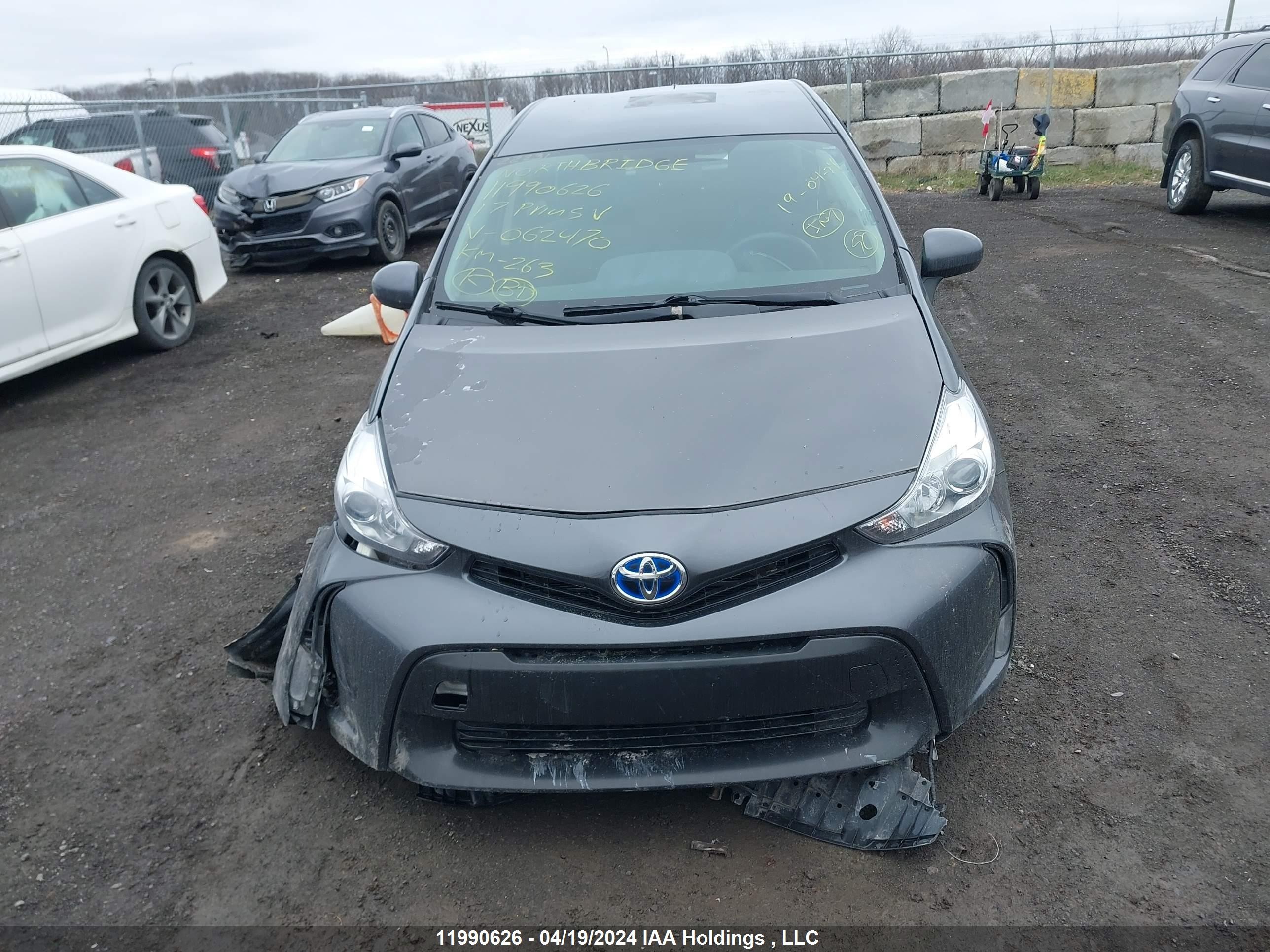 Photo 12 VIN: JTDZN3EUXHJ062470 - TOYOTA PRIUS V (+) 