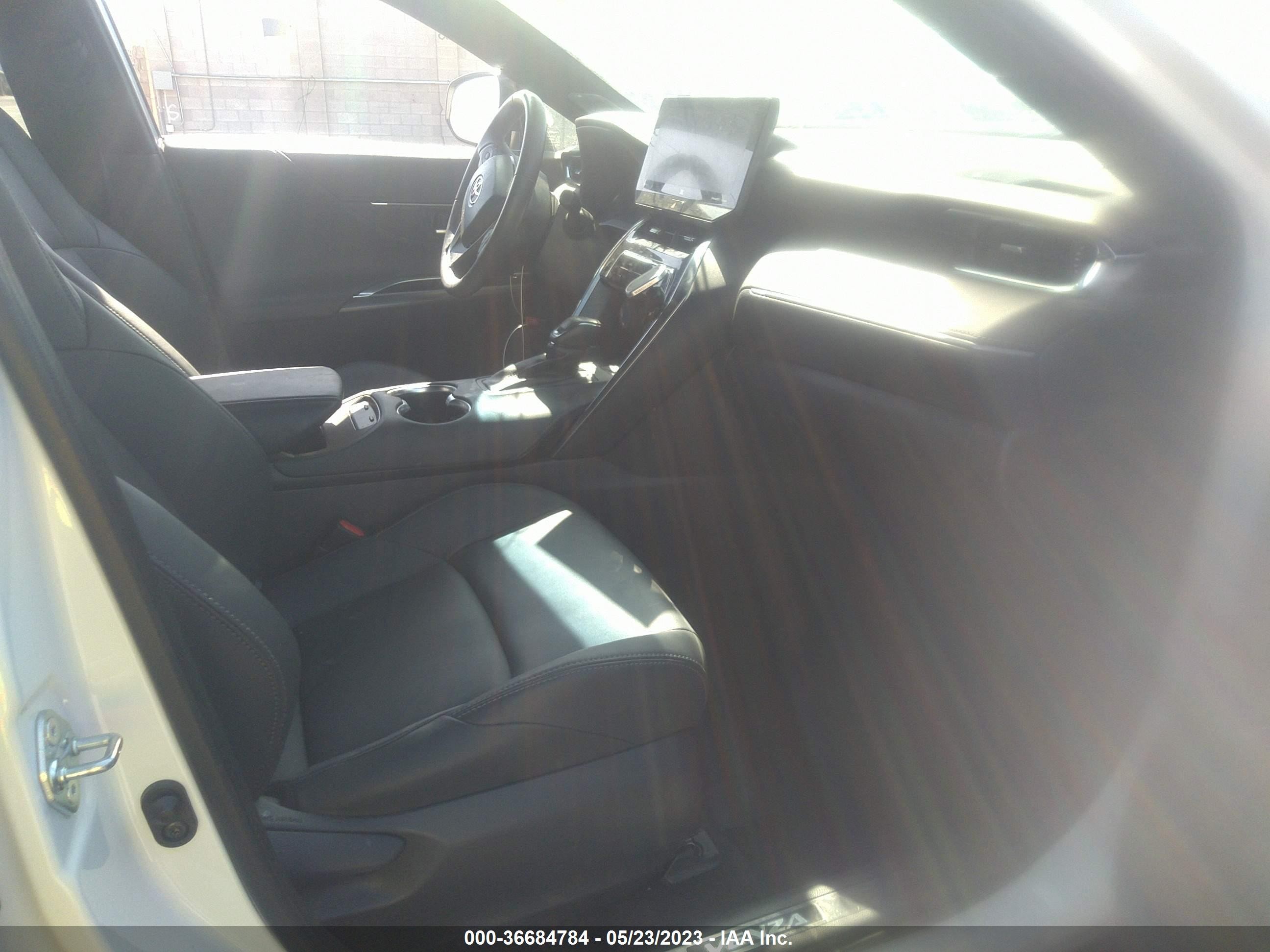 Photo 4 VIN: JTEAAAAH0NJ095636 - TOYOTA VENZA 