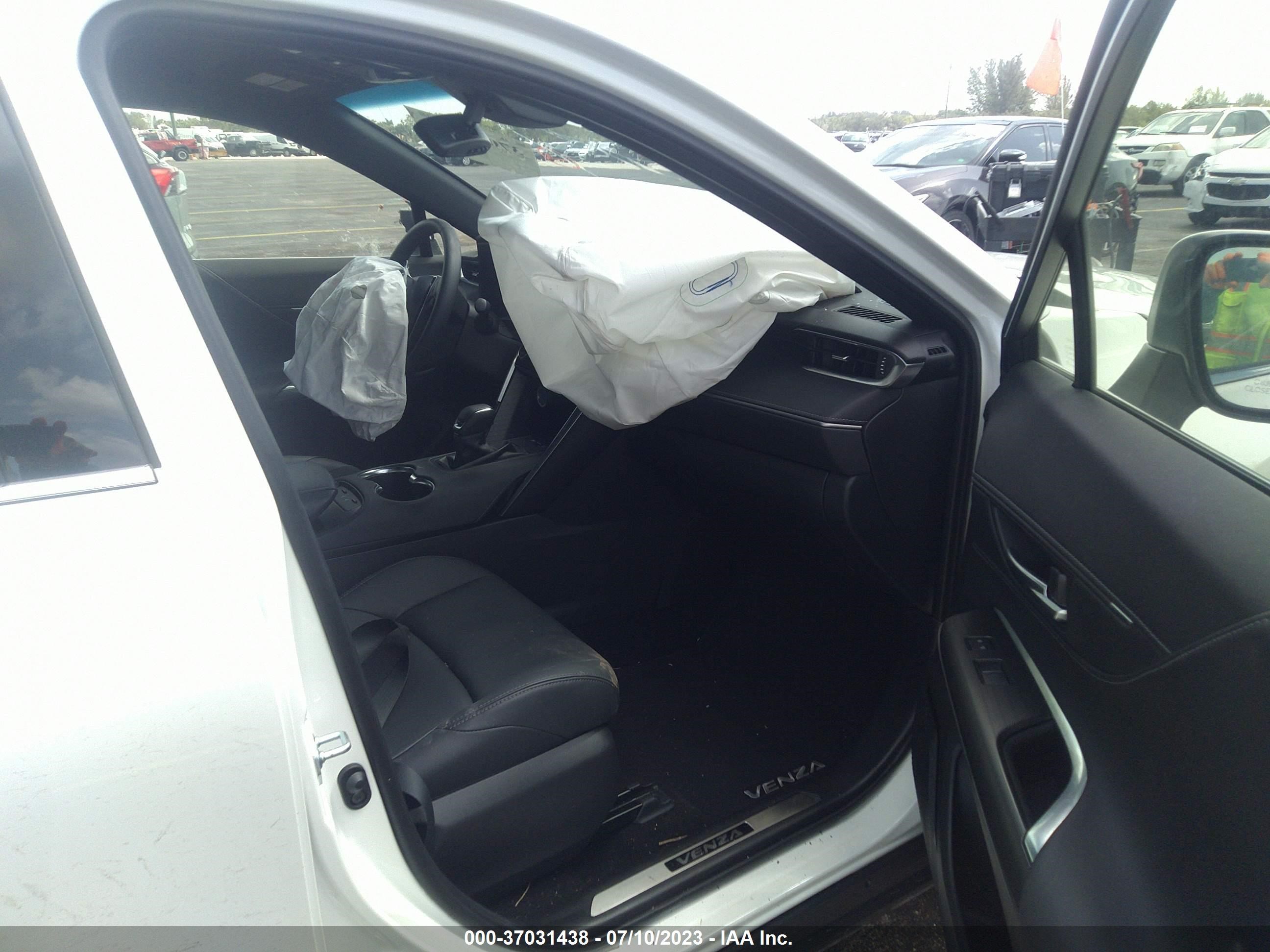 Photo 4 VIN: JTEAAAAH2NJ116695 - TOYOTA VENZA 