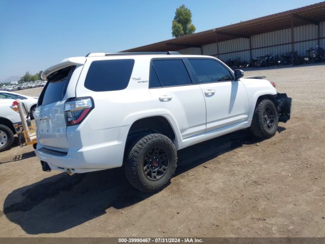 Photo 3 VIN: JTEAU5JR1N5256902 - TOYOTA 4RUNNER 