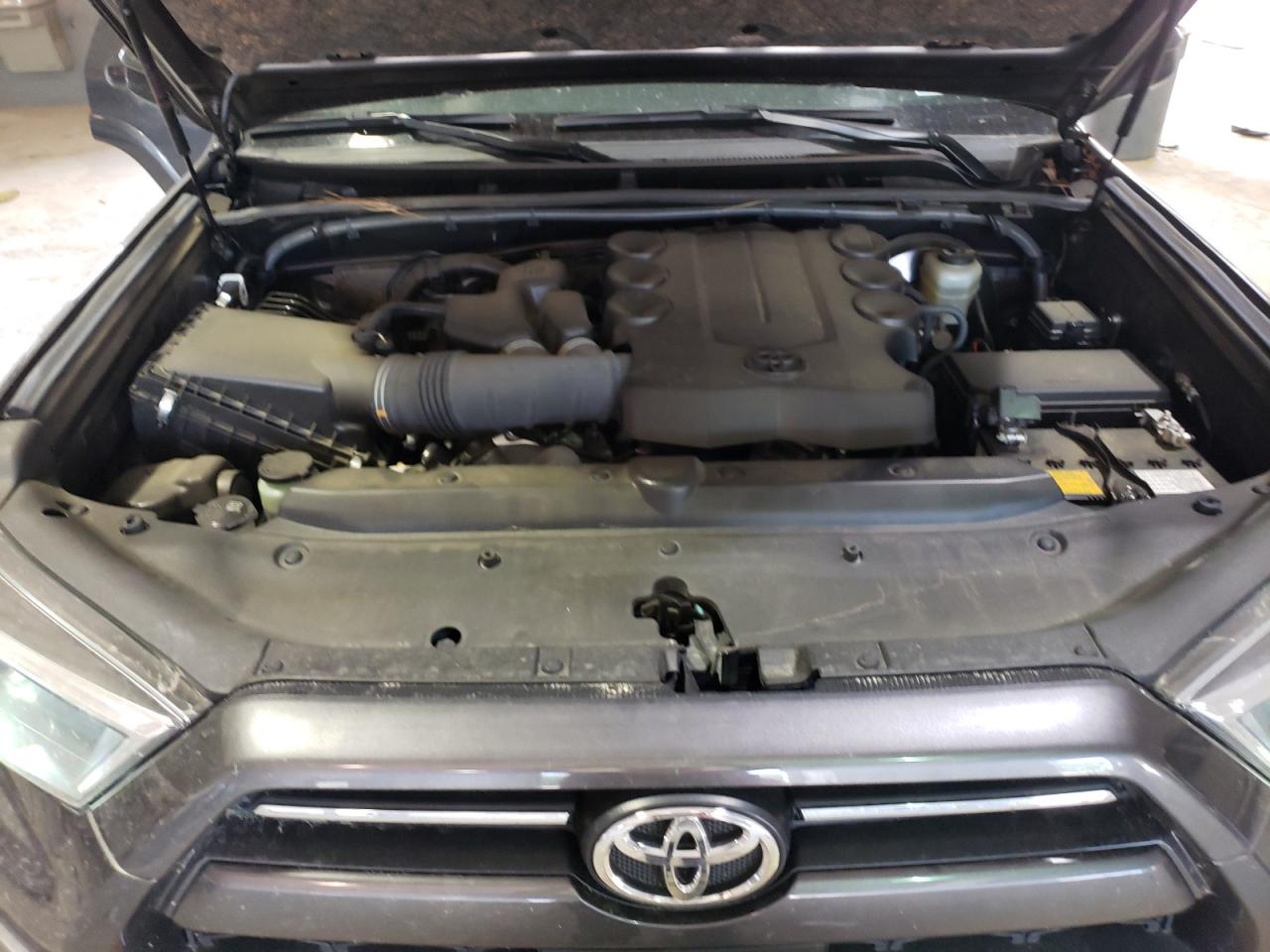 Photo 11 VIN: JTEAU5JR8N5262423 - TOYOTA 4RUNNER 