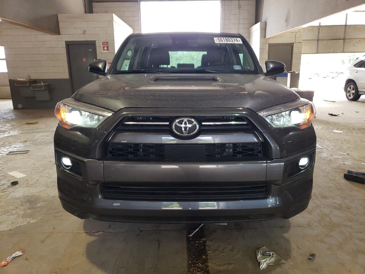 Photo 4 VIN: JTEAU5JR8N5262423 - TOYOTA 4RUNNER 