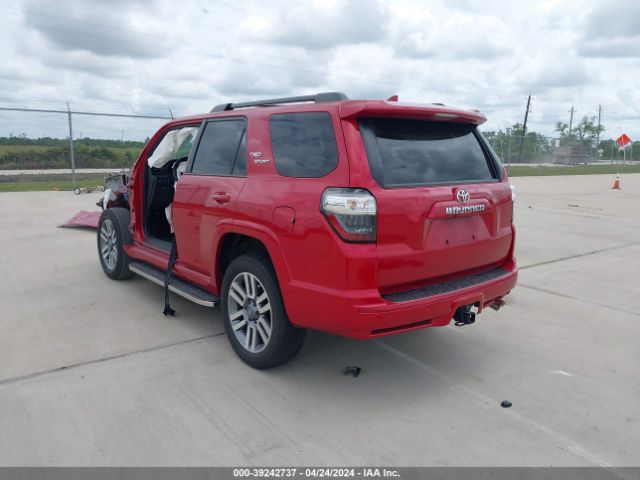 Photo 2 VIN: JTEAU5JR8N5276581 - TOYOTA 4RUNNER 