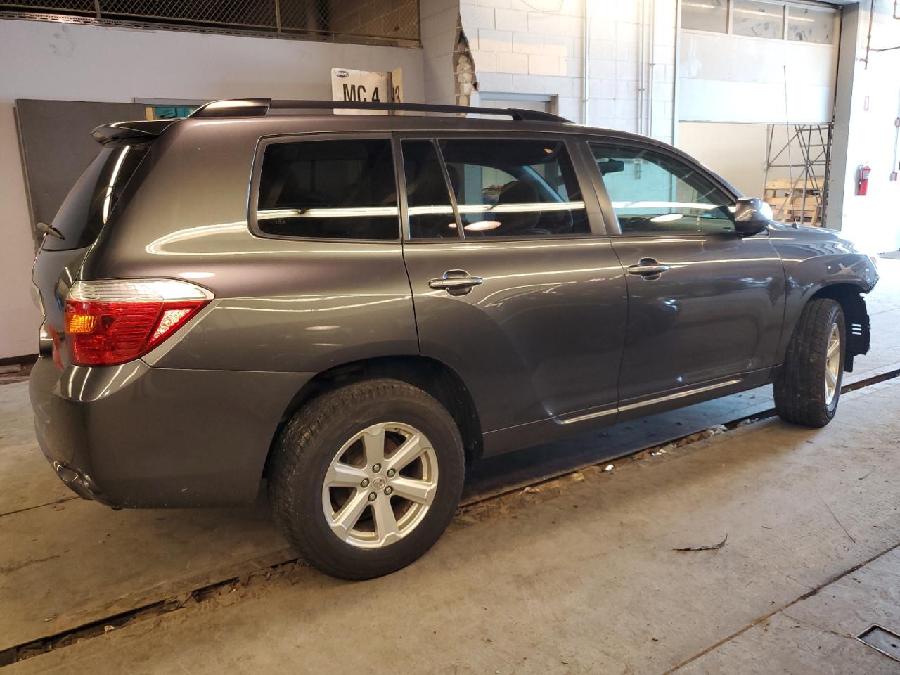 Photo 2 VIN: JTEBK3EH6A2164227 - TOYOTA HIGHLANDER 