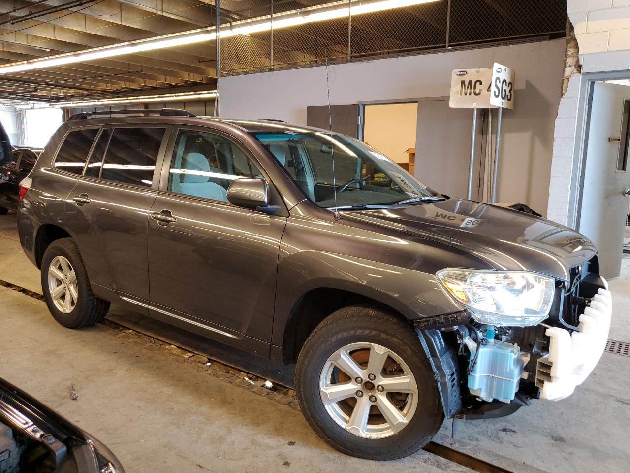 Photo 3 VIN: JTEBK3EH6A2164227 - TOYOTA HIGHLANDER 