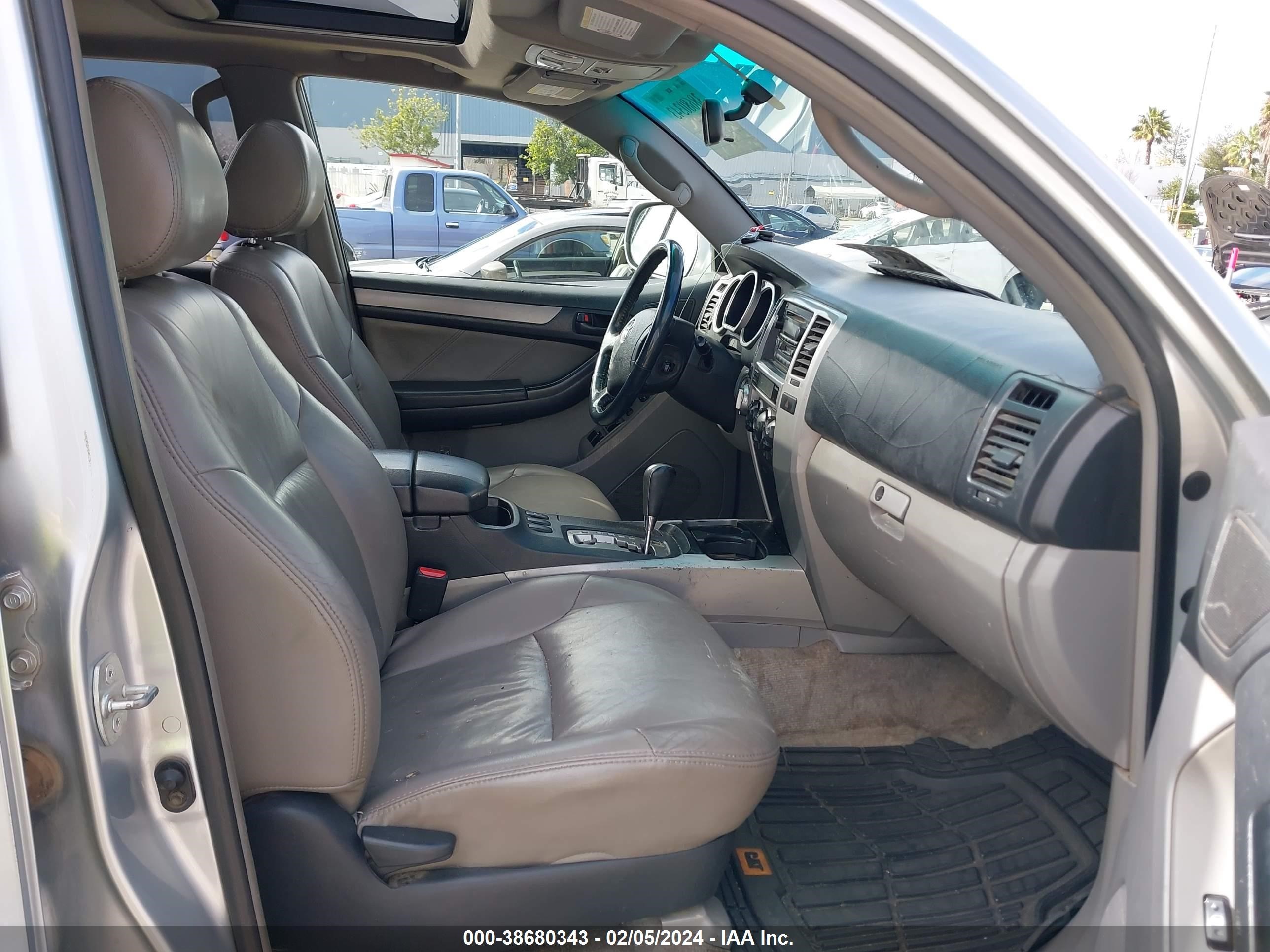 Photo 4 VIN: JTEBT14R040042054 - TOYOTA 4RUNNER 