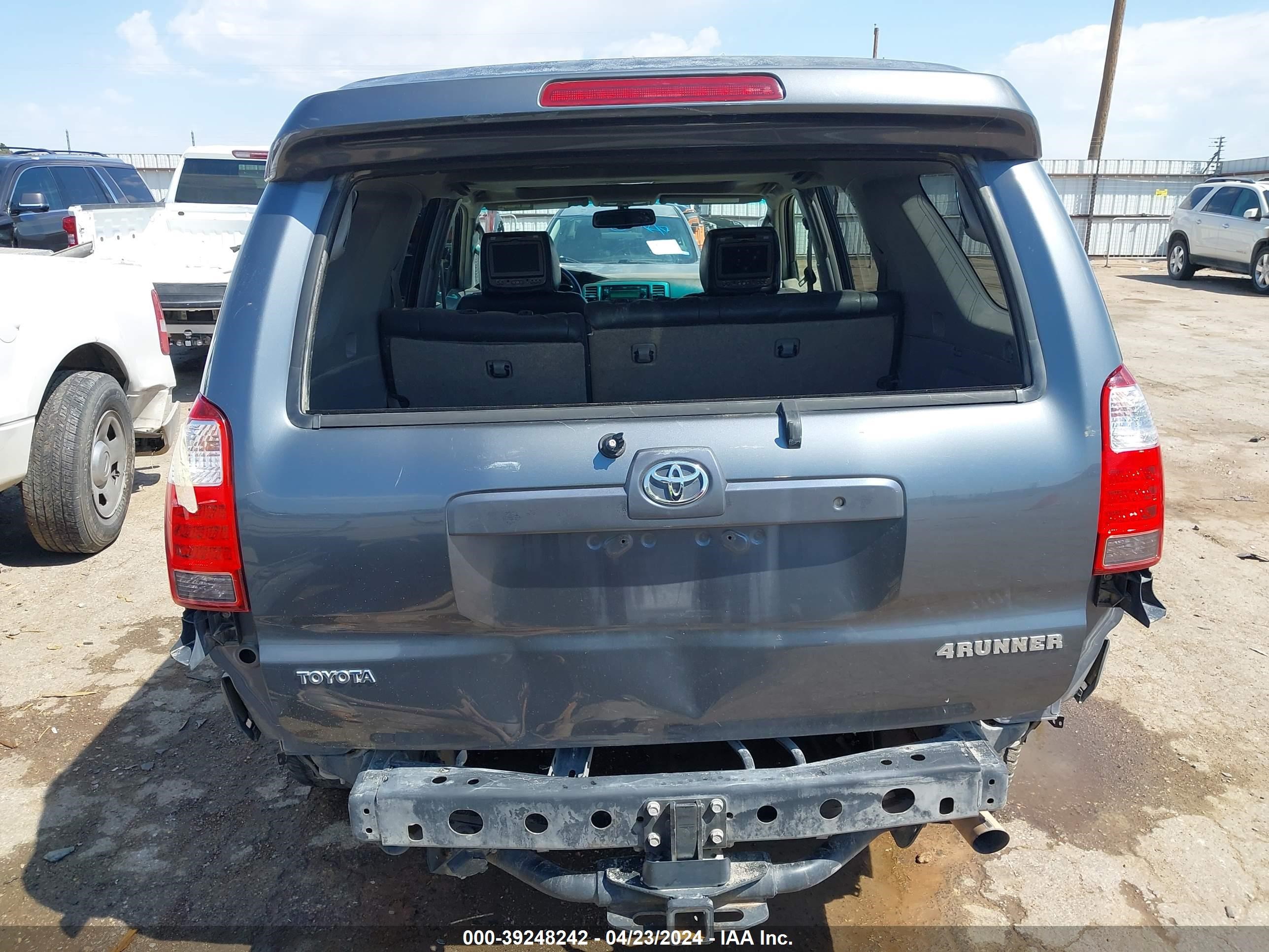 Photo 16 VIN: JTEBT14R18K003547 - TOYOTA 4RUNNER 