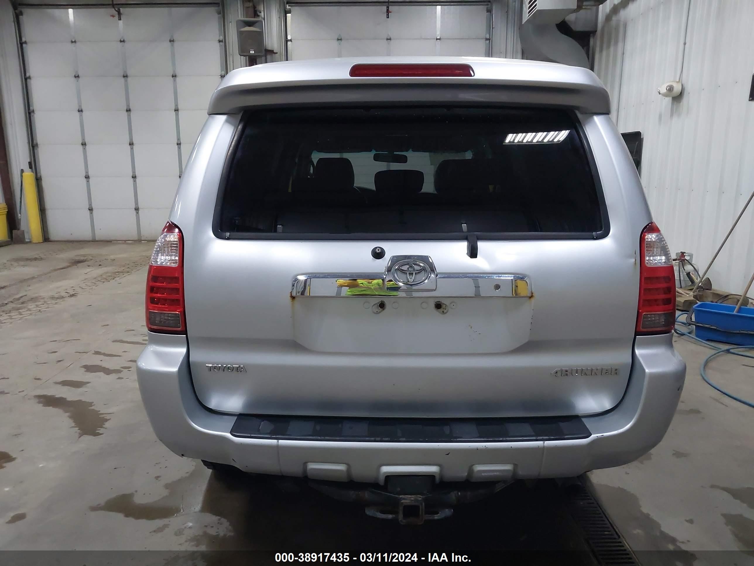 Photo 16 VIN: JTEBT14R360057800 - TOYOTA 4RUNNER 