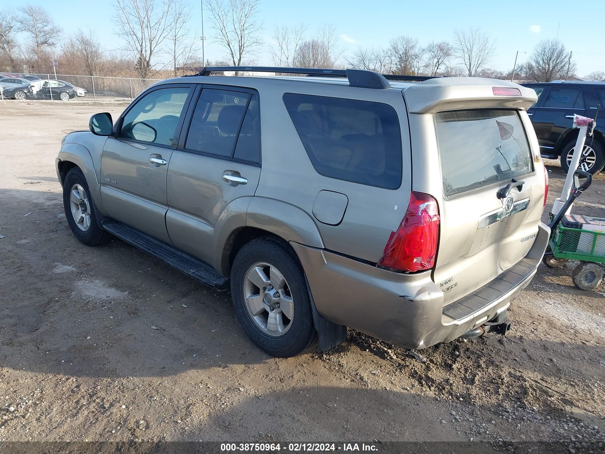 Photo 2 VIN: JTEBT14R560057913 - TOYOTA 4RUNNER 