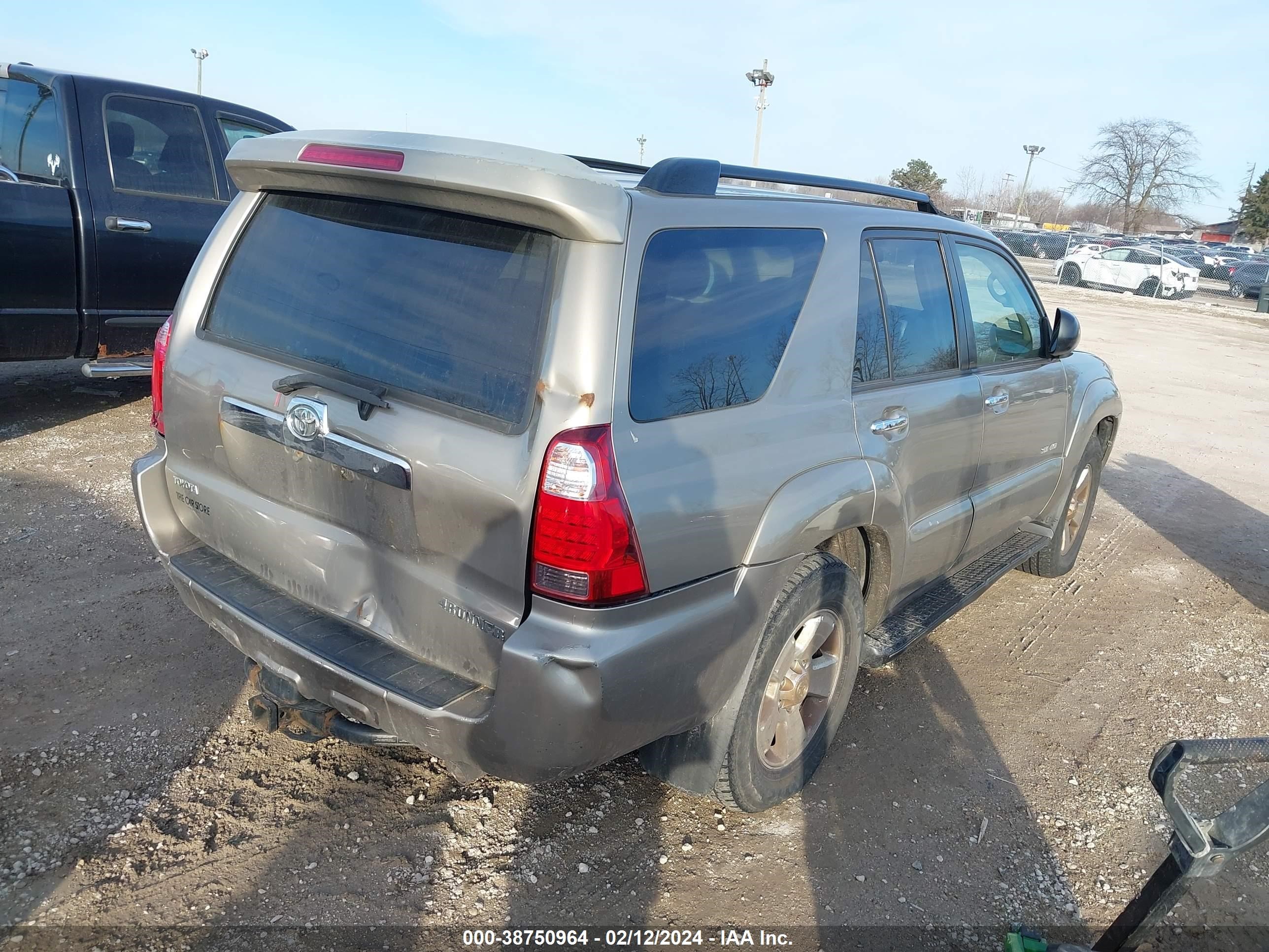 Photo 3 VIN: JTEBT14R560057913 - TOYOTA 4RUNNER 