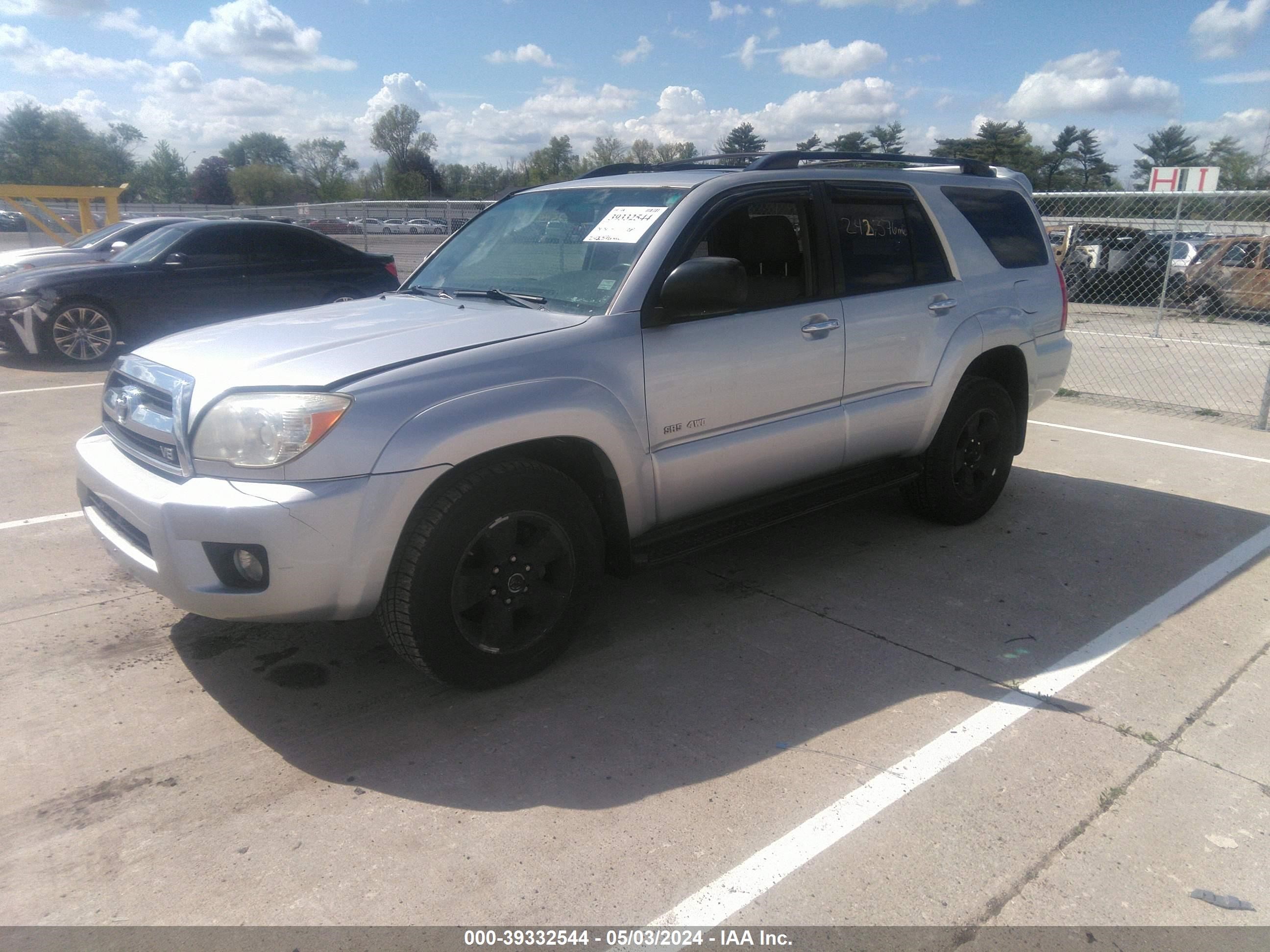 Photo 1 VIN: JTEBT14R568031345 - TOYOTA 4RUNNER 