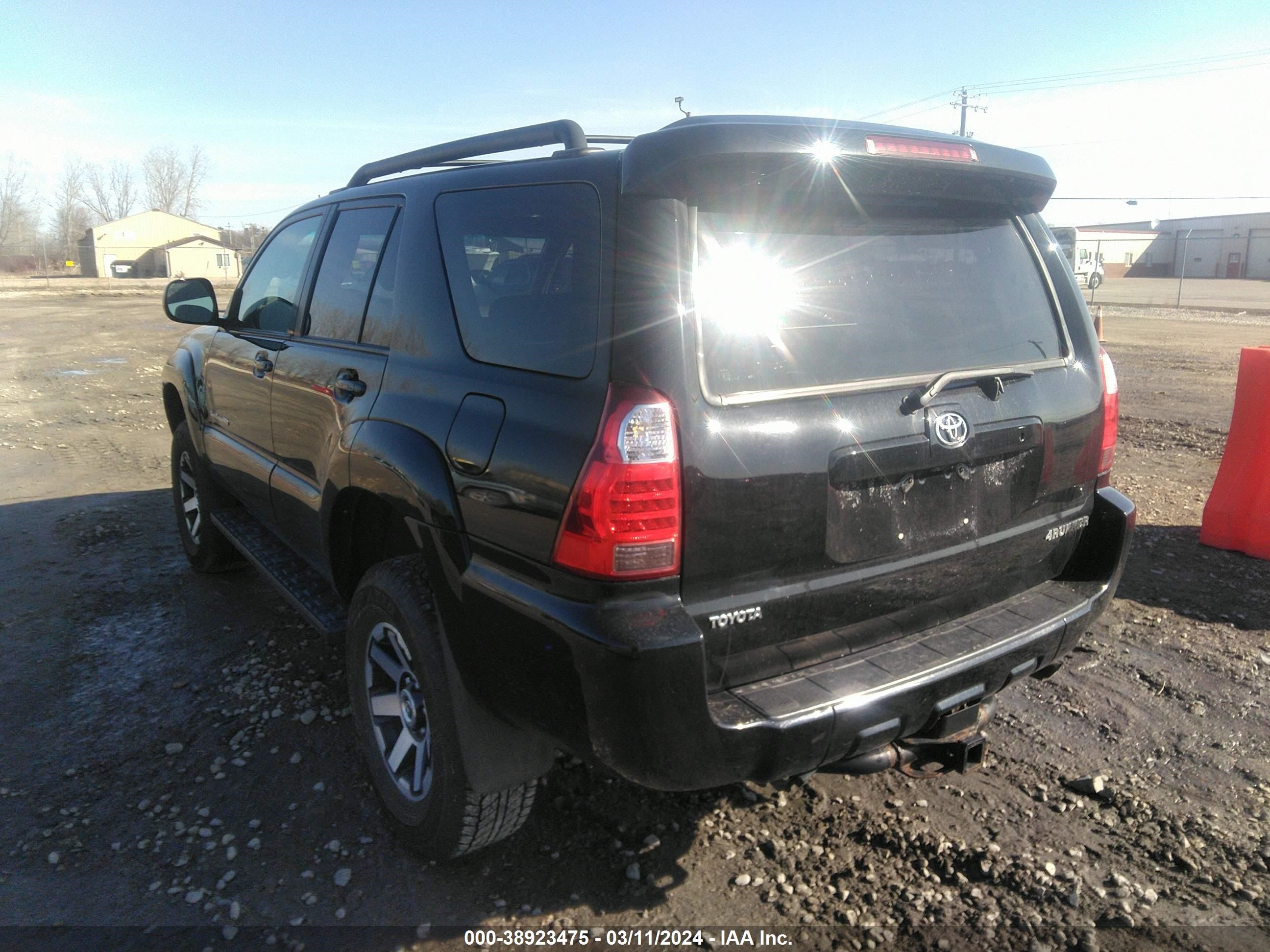 Photo 2 VIN: JTEBT14R668030074 - TOYOTA 4RUNNER 