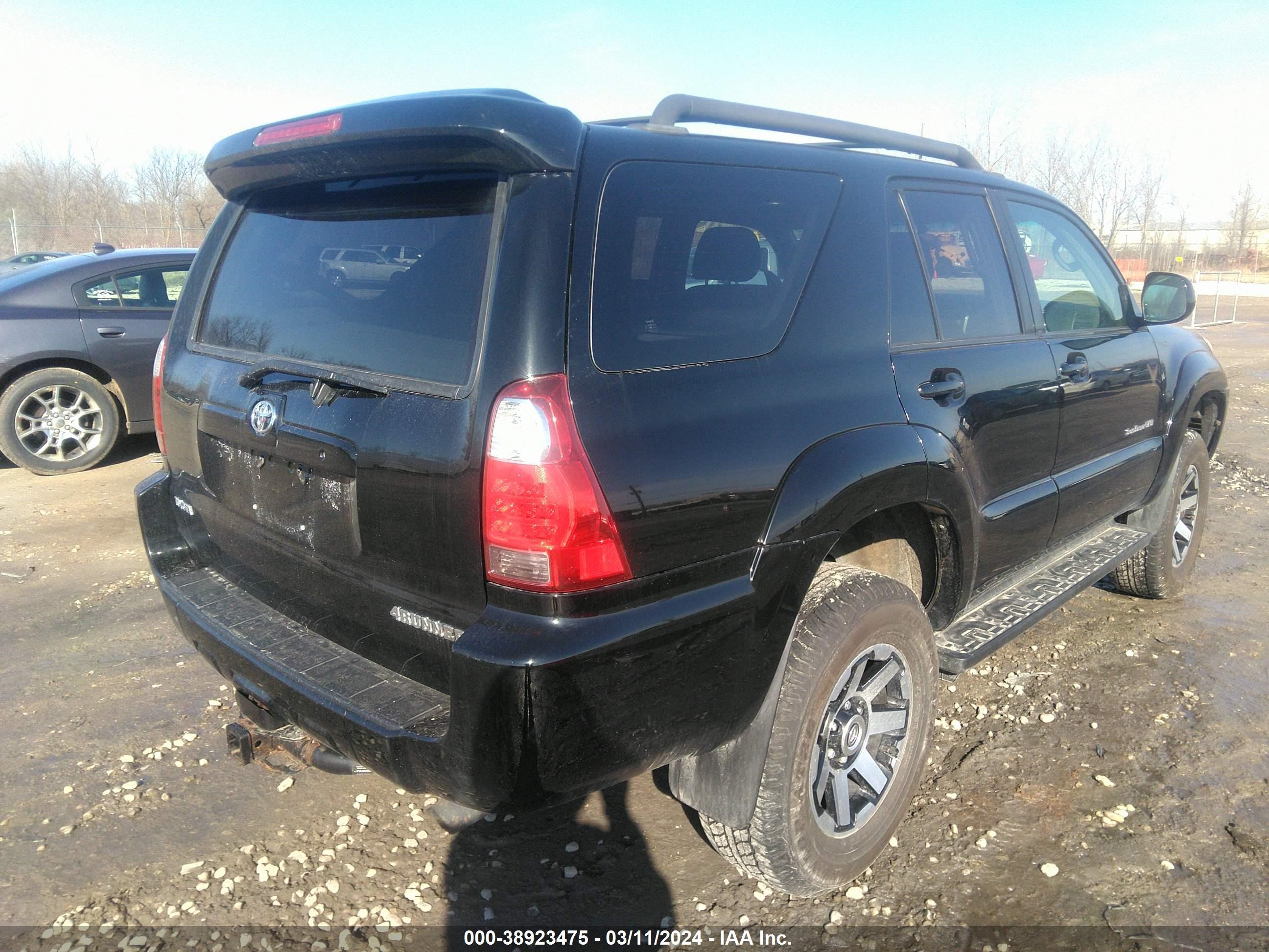 Photo 3 VIN: JTEBT14R668030074 - TOYOTA 4RUNNER 