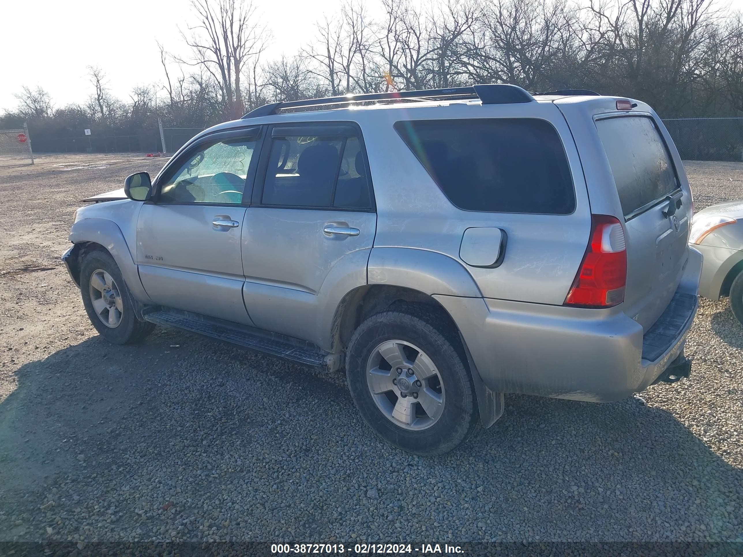 Photo 2 VIN: JTEBT14R870065103 - TOYOTA 4RUNNER 