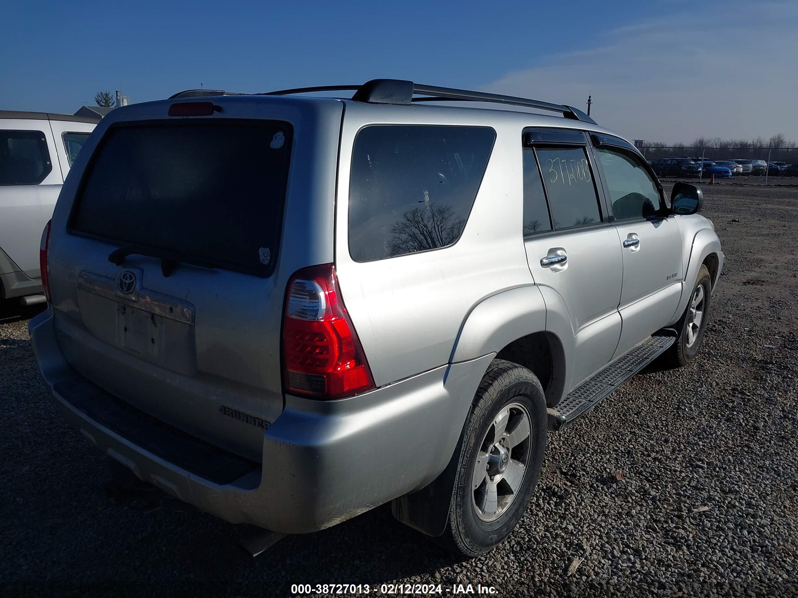 Photo 3 VIN: JTEBT14R870065103 - TOYOTA 4RUNNER 