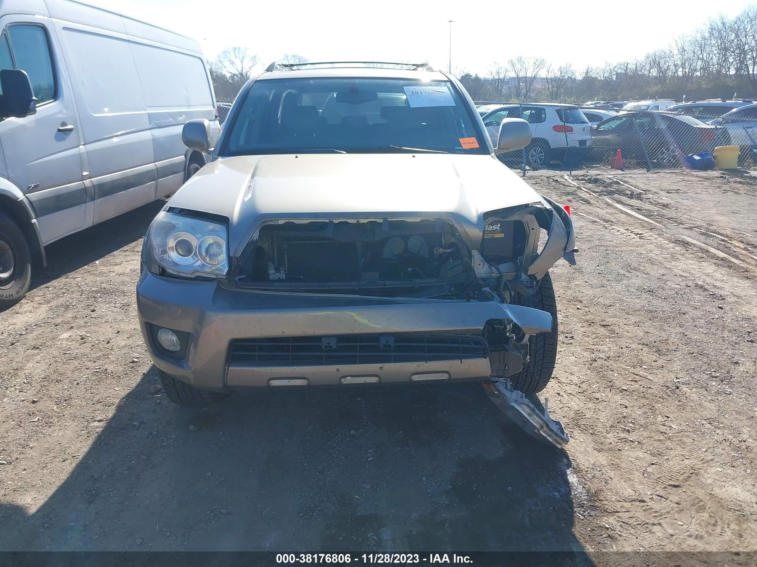 Photo 5 VIN: JTEBT17R460061320 - TOYOTA 4RUNNER 