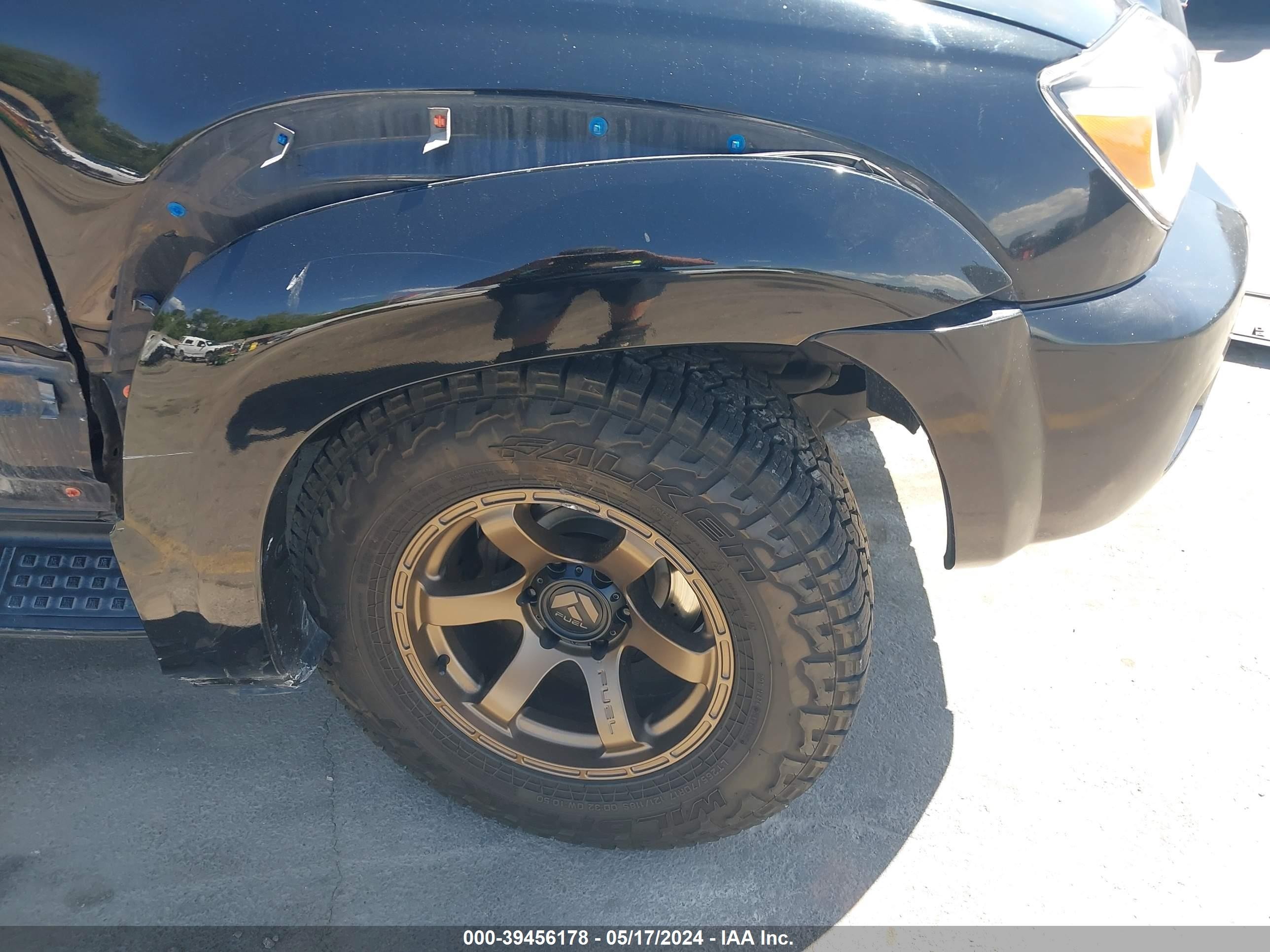 Photo 5 VIN: JTEBT17R760059660 - TOYOTA 4RUNNER 