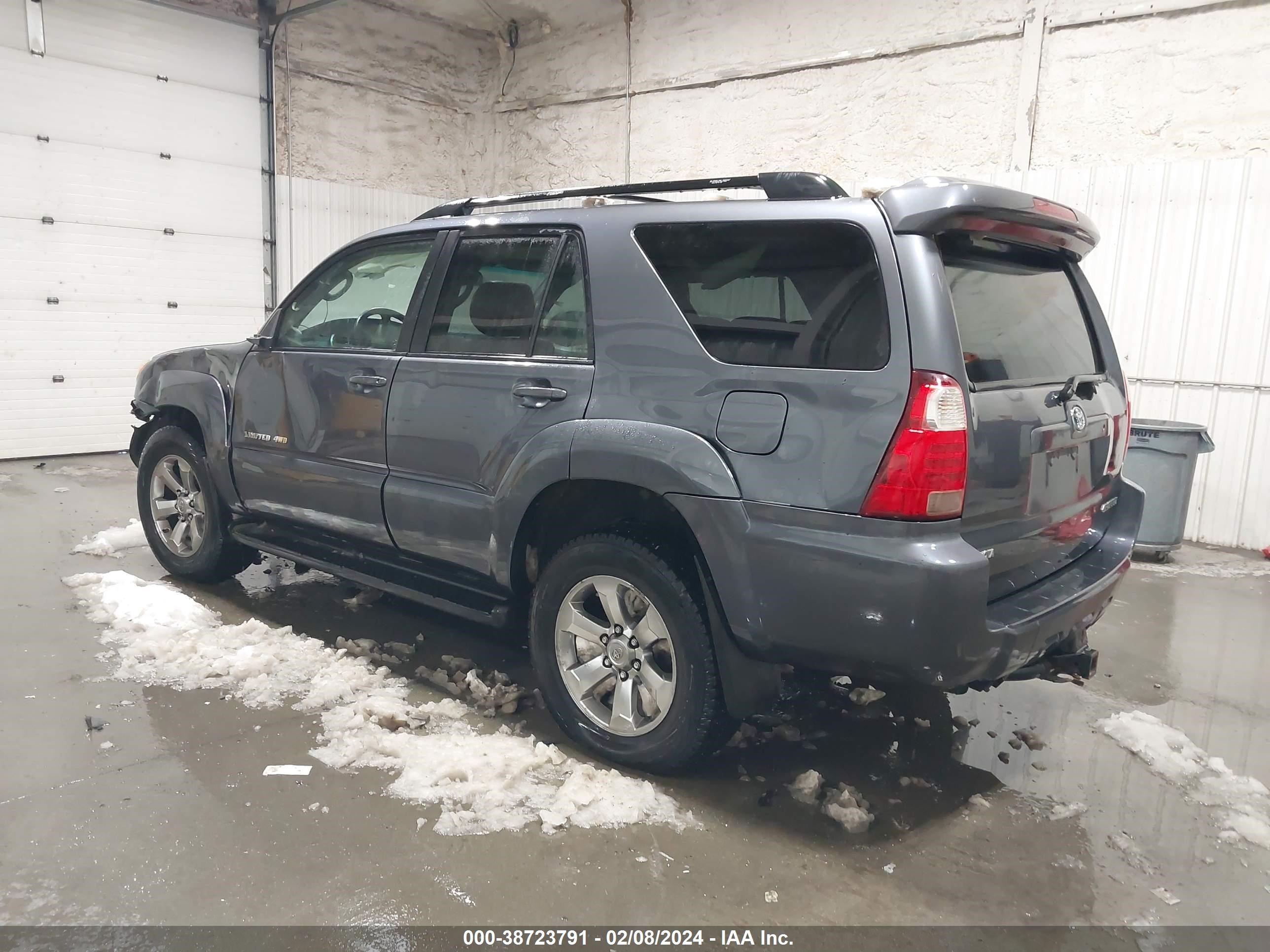 Photo 2 VIN: JTEBT17RX9K006833 - TOYOTA 4RUNNER 