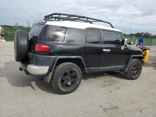 Photo 2 VIN: JTEBU11F070013939 - TOYOTA FJ CRUISER 