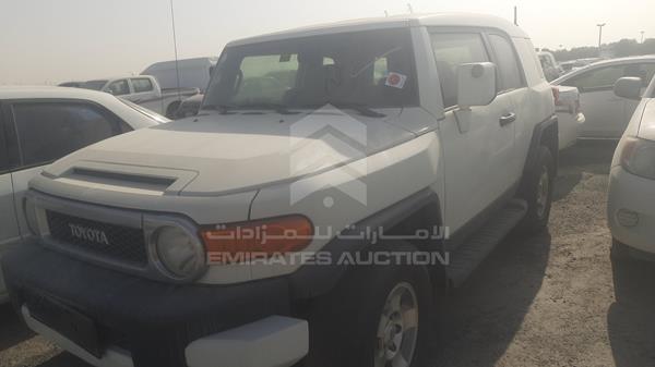 Photo 3 VIN: JTEBU11F0AK091116 - TOYOTA FJ CRUISER 