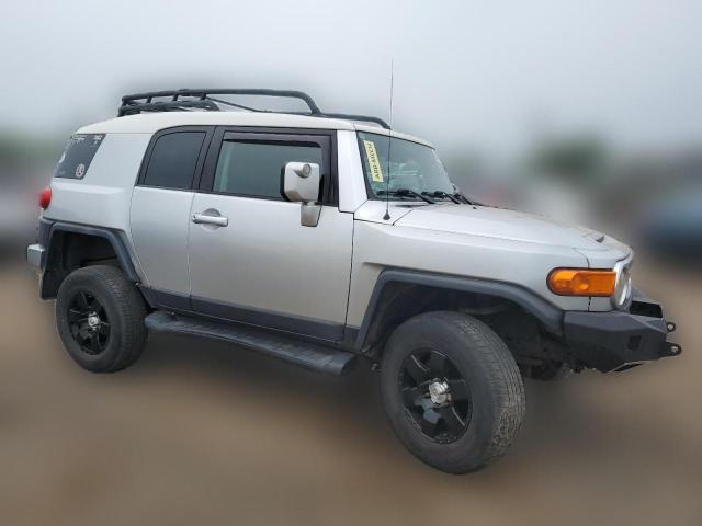 Photo 3 VIN: JTEBU11F170013013 - TOYOTA FJ CRUISER 