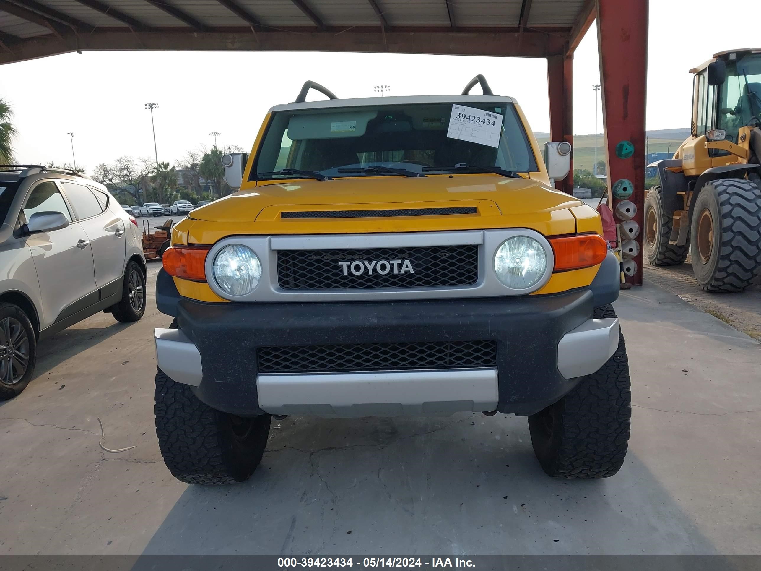 Photo 12 VIN: JTEBU11F170083238 - TOYOTA FJ CRUISER 