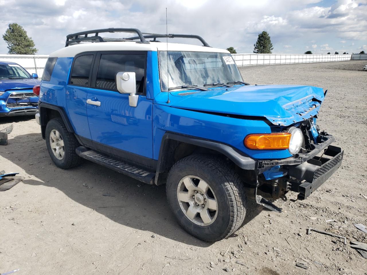 Photo 3 VIN: JTEBU11F270017765 - TOYOTA FJ CRUISER 