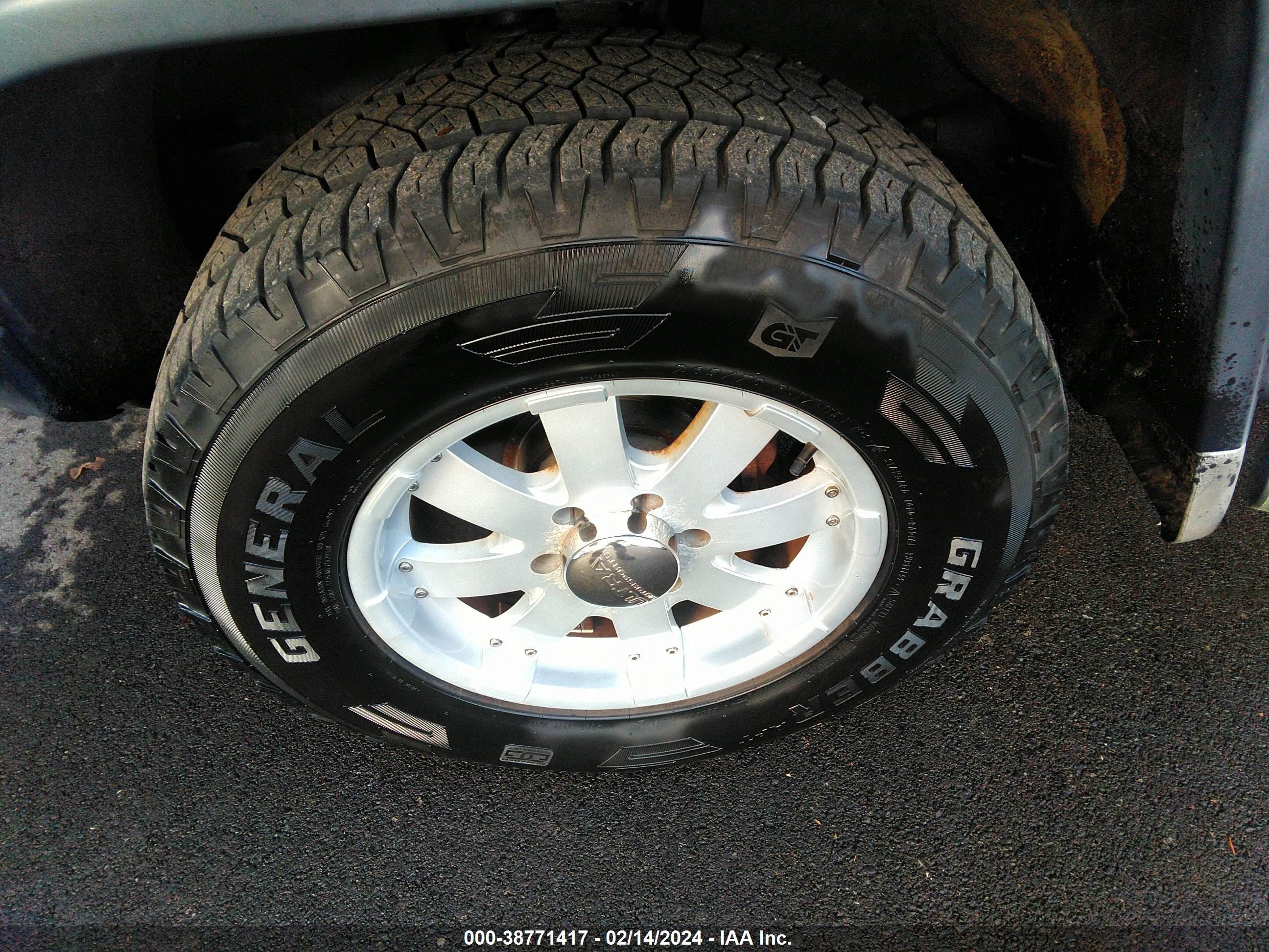 Photo 16 VIN: JTEBU11F270025798 - TOYOTA FJ CRUISER 