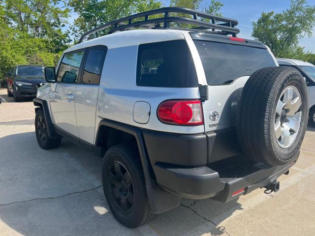 Photo 2 VIN: JTEBU11F270042584 - TOYOTA FJ CRUISER 