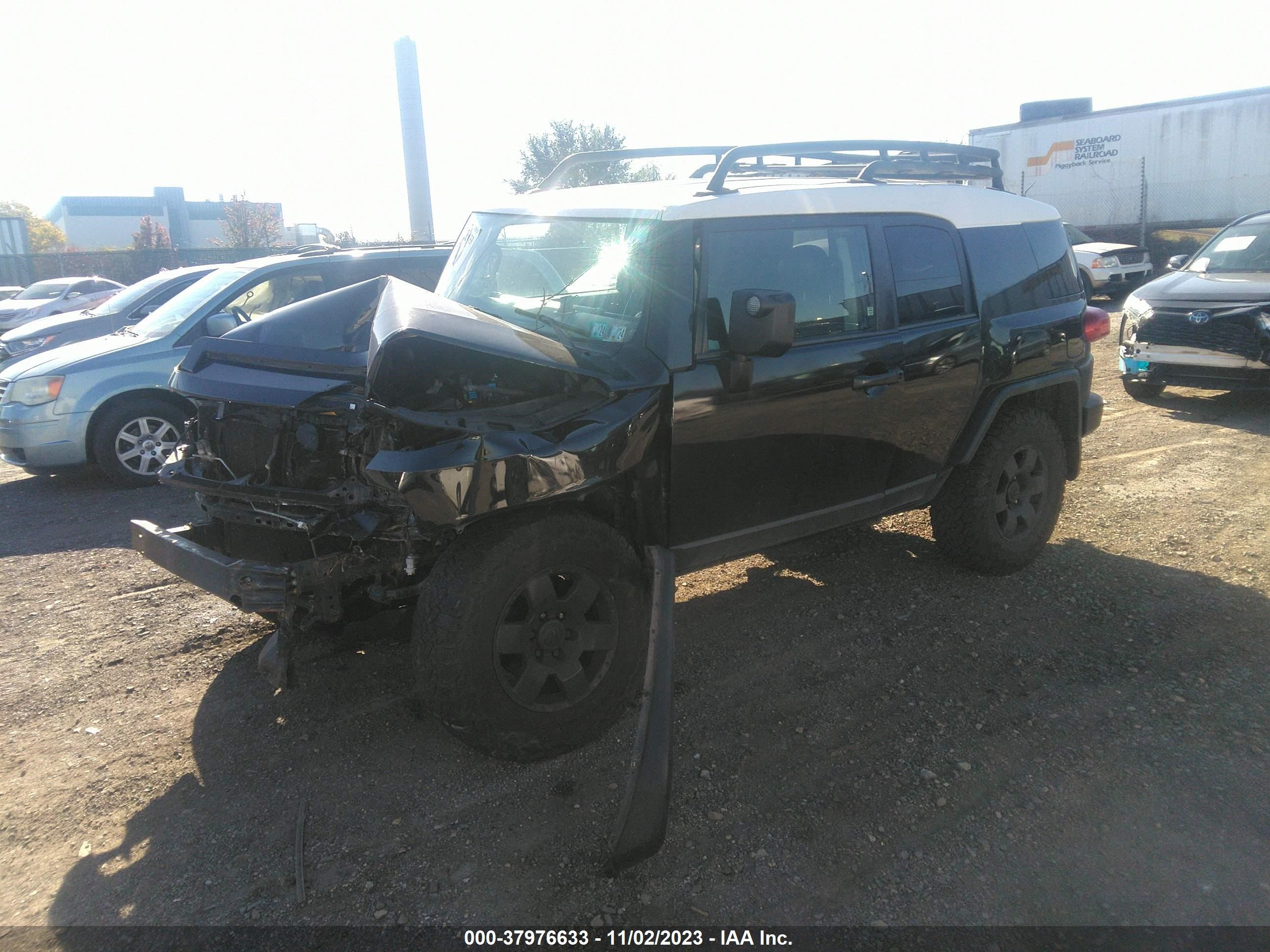 Photo 1 VIN: JTEBU11F270078548 - TOYOTA FJ CRUISER 