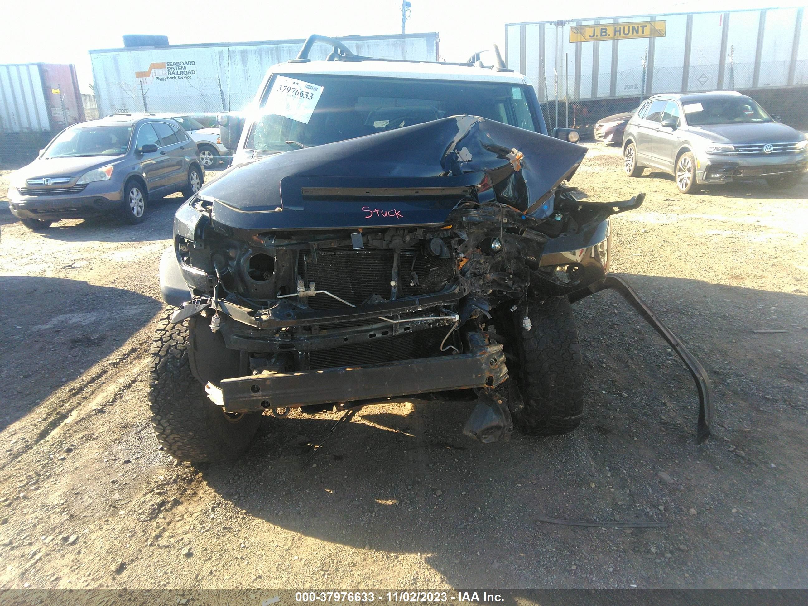 Photo 5 VIN: JTEBU11F270078548 - TOYOTA FJ CRUISER 