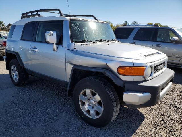 Photo 3 VIN: JTEBU11F270087265 - TOYOTA FJ CRUISER 