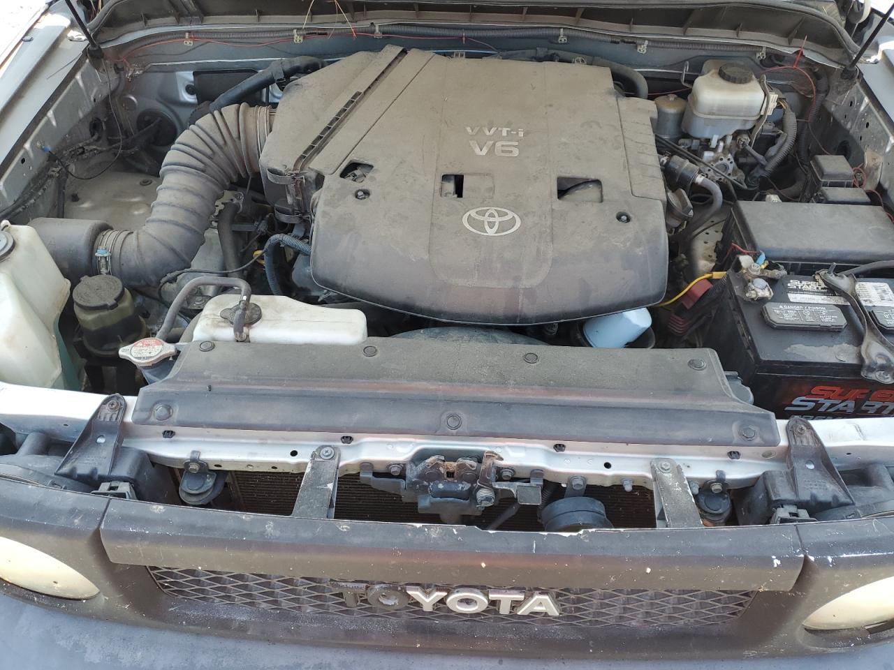 Photo 11 VIN: JTEBU11F270095527 - TOYOTA FJ CRUISER 