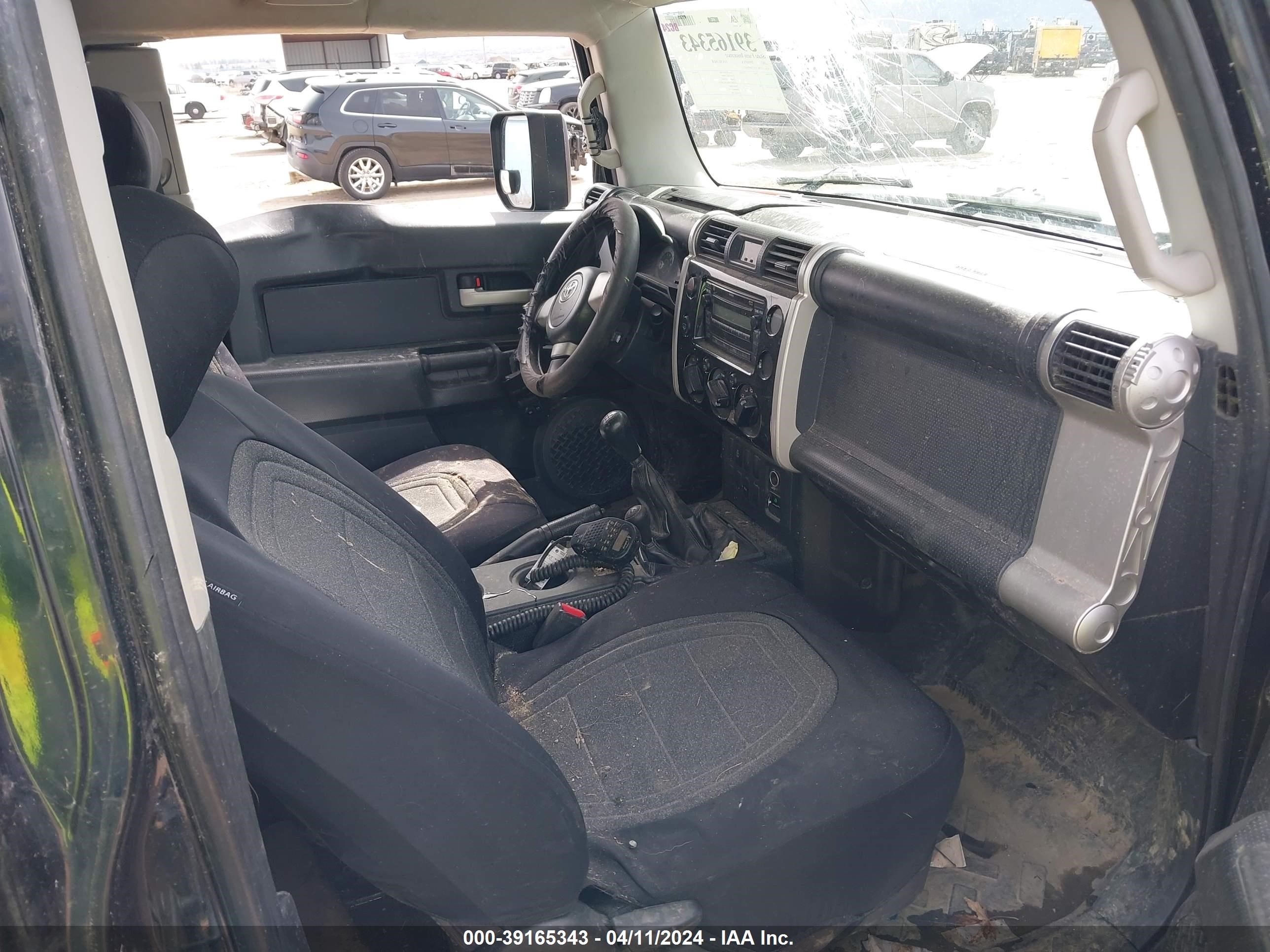 Photo 4 VIN: JTEBU11F270099562 - TOYOTA FJ CRUISER 