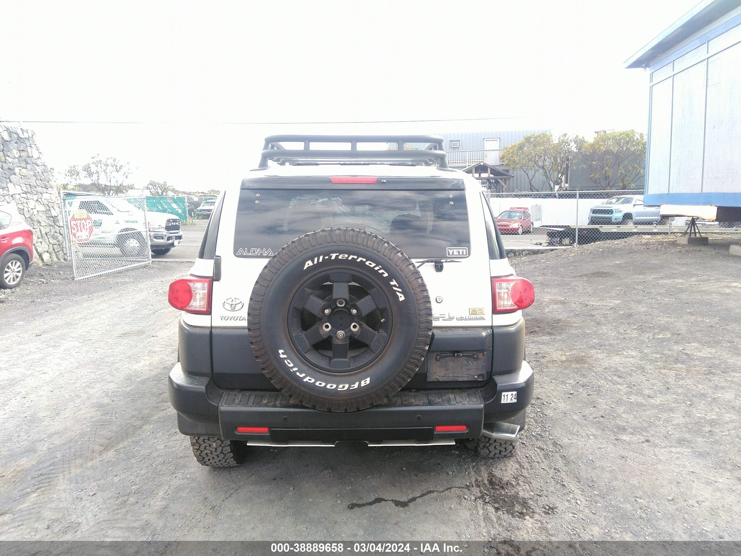 Photo 14 VIN: JTEBU11F28K038640 - TOYOTA FJ CRUISER 