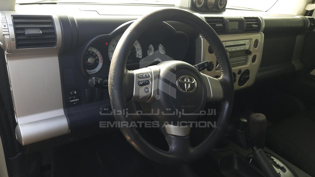 Photo 11 VIN: JTEBU11F2AK086418 - TOYOTA FJ 