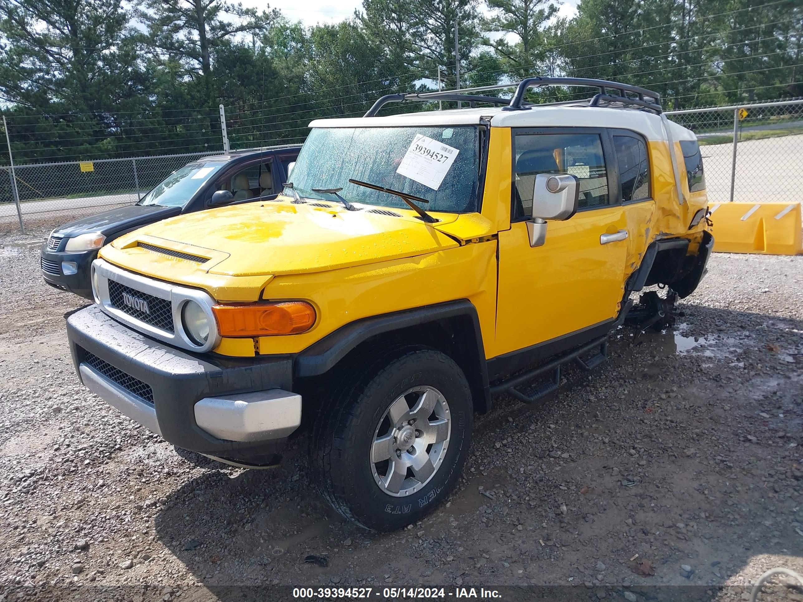 Photo 1 VIN: JTEBU11F370018035 - TOYOTA FJ CRUISER 