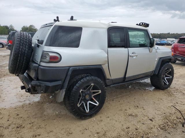 Photo 2 VIN: JTEBU11F370024563 - TOYOTA FJ CRUISER 