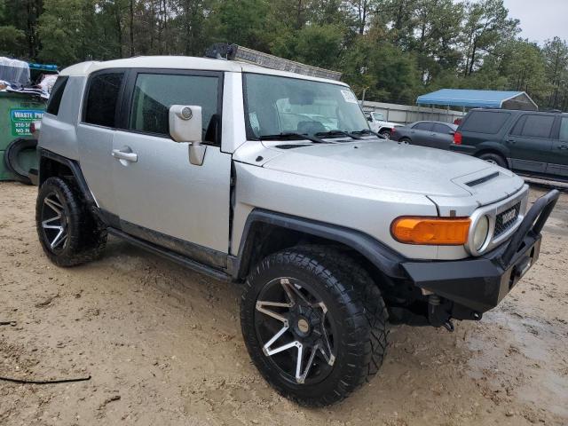 Photo 3 VIN: JTEBU11F370024563 - TOYOTA FJ CRUISER 