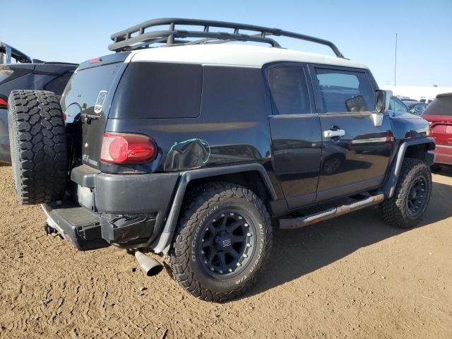 Photo 2 VIN: JTEBU11F370030511 - TOYOTA FJ CRUISER 