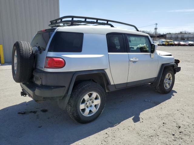 Photo 2 VIN: JTEBU11F370079742 - TOYOTA FJ CRUISER 