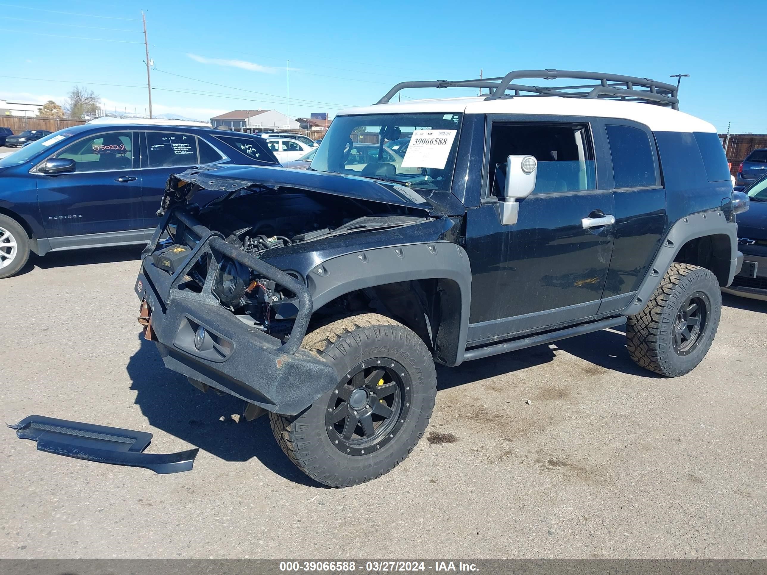 Photo 1 VIN: JTEBU11F38K036654 - TOYOTA FJ CRUISER 