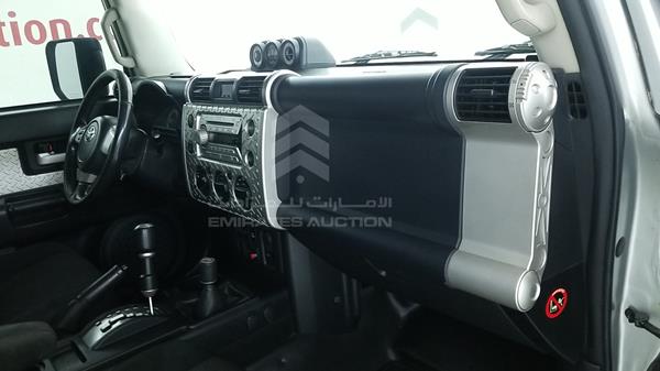 Photo 27 VIN: JTEBU11F38K055060 - TOYOTA FJ CRUISER 